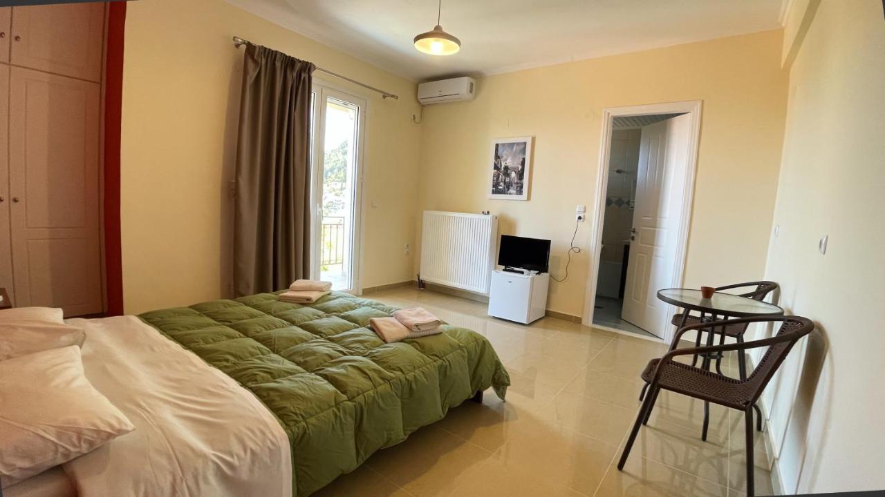 Petronas Villa Kariá Esterno foto